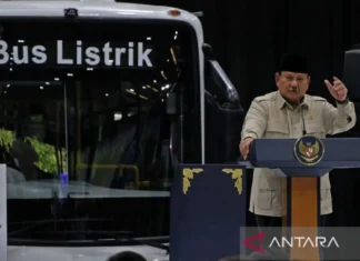 Prabowo Harap Pemprov hingga TNI Beli Kendaraan Listrik dalam Negeri