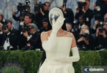 Katy Perry Tampil Bertopeng di Met Gala 2026