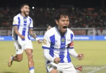 Persib Bandung Bungkam Persija Jakarta 2-1, Kukuh di Puncak Klasemen