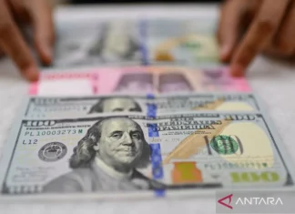 Rupiah Sentuh Rp17.728 per Dolar AS, Dipicu Dampak Konflik Timteng