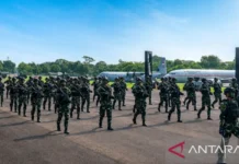 Kemhan Pamerkan Pasukan Ahli Drone Kamikaze saat Defile di Lanud Halim