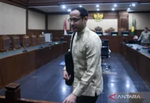 Nadiem Makarim Bacakan Pembelaan Terakhir sebelum Sidang Putusan