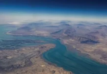 Trump Klaim Pelayaran Selat Hormuz tetap Bebas, Iran Umumkan Penutupan