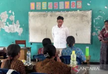 Wapres Tinjau MBG di Ende, sempat Periksa Fasilitas Sekolah