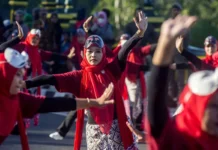1.588 Peserta Pecahkan Rekor MURI lewat Senam Kreasi Penthul Tembem di Gunungkidul