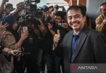 Hakim Kabulkan Sebagian Praperadilan Roy Suryo di Kasus Penggeledahan