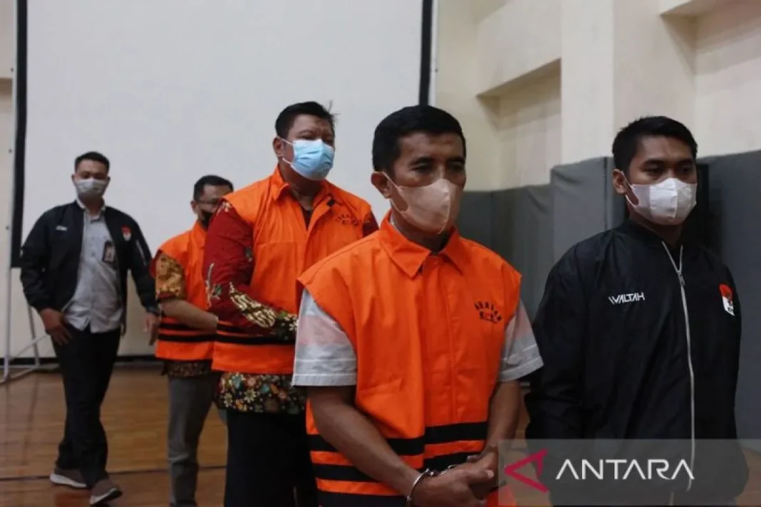KPK amankan 21 orang dalam OTT Bupati Pemalang