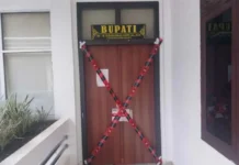 Plt Bupati Kuansing Riau tetap Bekerja Meskipun Ruangan Disegel KPK