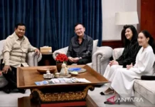 Prabowo Terima Thaksin beserta Paetongtarn Shinawatra di Kertanegara