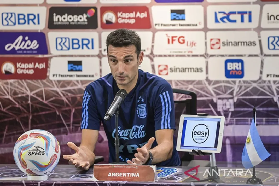 Scaloni anggap Inggris-Argentina di semifinal sebatas laga sepak bola