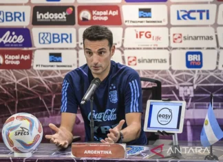 Scaloni Anggap Inggris-Argentina di Semifinal sebatas Laga Sepak Bola