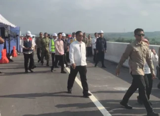 Wapres Gibran Tinjau Pembangunan Jembatan Musi V Palembang