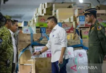 Enam Pesawat TNI AU Bawa Bantuan ke NTT dan Kalimantan