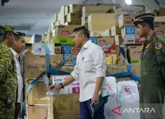 Enam Pesawat TNI AU Bawa Bantuan ke NTT dan Kalimantan