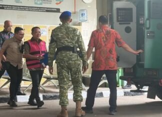 Febrie Adriansyah mulai Diperiksa Kejagung, Berangkat Pakai Rompi Tahanan Pink