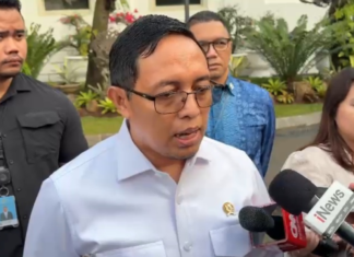 Heboh Pagar Mal Ditinggikan, Hasan Nasbi Minta Publik Tak Terjebak Berita Menakutkan