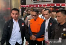 KPK Tahan Kepala Bea Cukai Kediri Gatot Heroe Hernanda