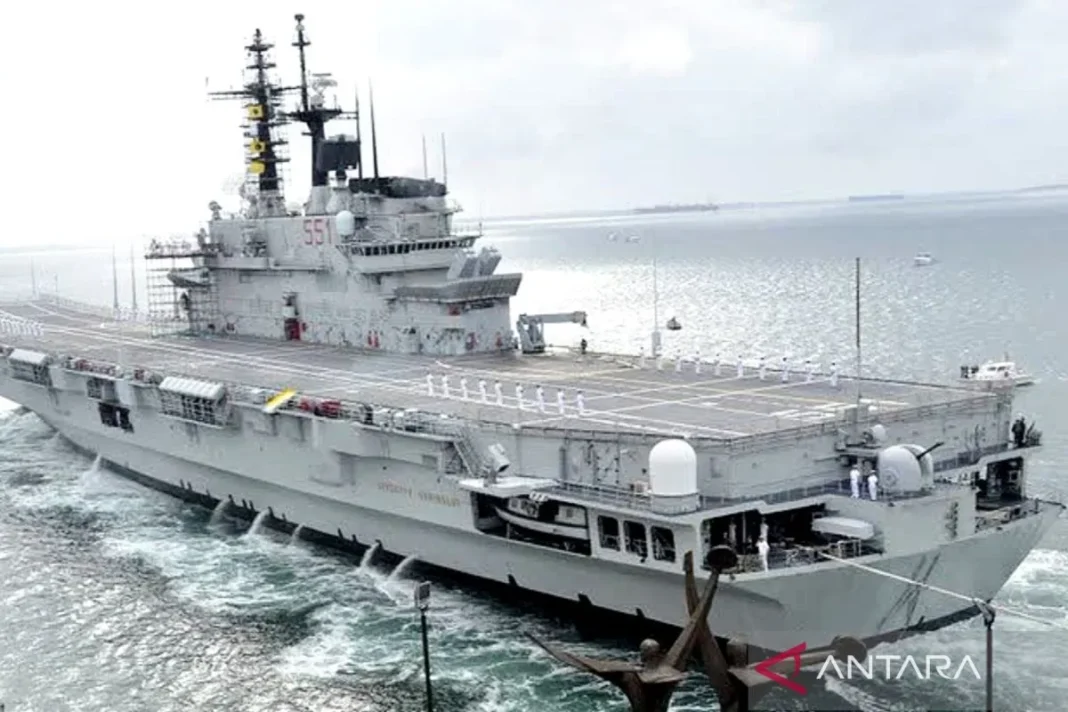 KRI Gajah Mada akan disambut dua kapal perang dan pesawat TNI AL