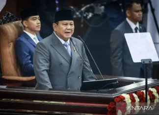Prabowo Bertekad Teruskan MBG dengan Perbaikan dan Efisiensi
