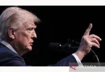 Trump Desak Perusahaan Minyak AS segera Turunkan Harga ke Konsumen