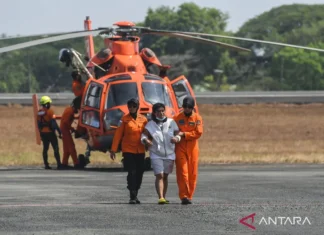 Empat Jenazah Korban KMP Virgo Dievakuasi Menggunakan Helikopter
