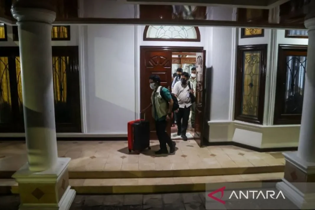 KPK temukan petunjuk aliran uang saat geledah rumah Dirjen ATRBPN