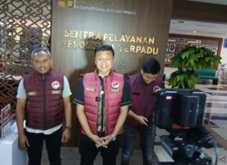 Polisi Bongkar Peredaran Vape Etomidate dari WN China