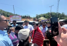 Wapres Berdialog dengan Warga dalam Perjalanan Menuju Sabodam Tukka