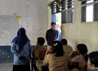 Wapres Tinjau Sekolah di Tapteng, Pastikan Percepatan Perbaikan