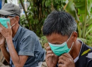 3,3 Juta Lansia Berisiko Terdampak Abu Erupsi Anak Krakatau