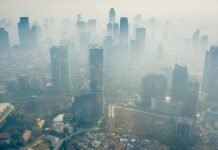 Udara Jakarta tak Sehat bagi Kelompok Sensitif pada Rabu pagi